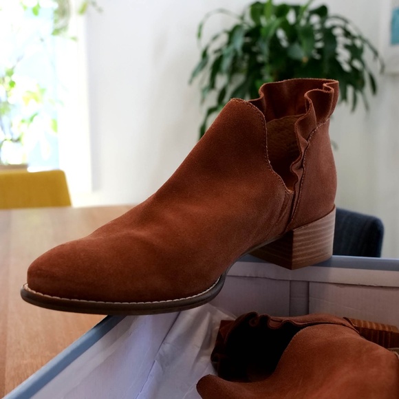 Seychelles Renowned Suede Flats, Cognac, 11 — NWT - Picture 3 of 13